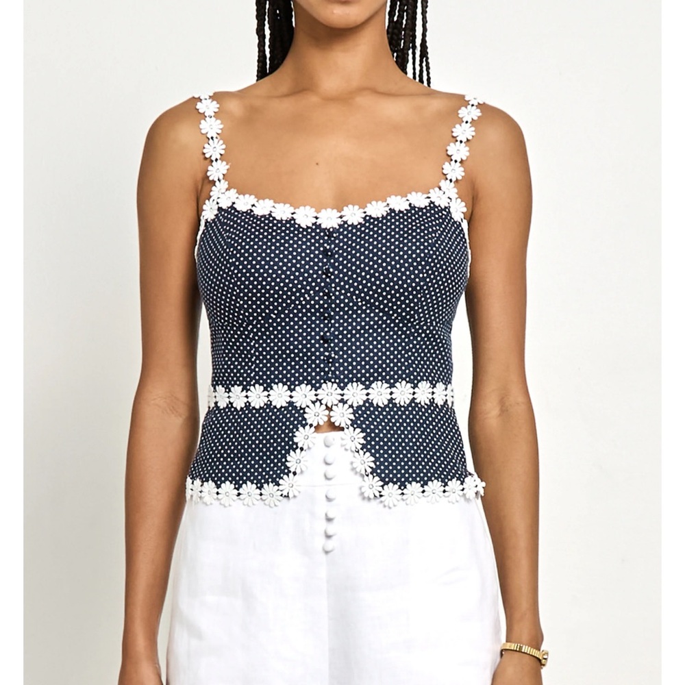 Few Moda Cassandra Linen Top NWT